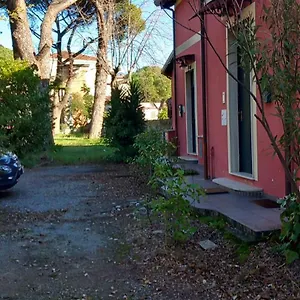 la-casa-sullargine-2.hotelitalianriviera.com/